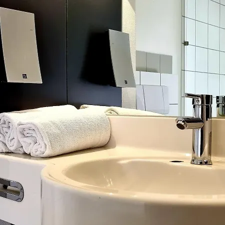 מלון Arcadia Heidelberg שווצינגן