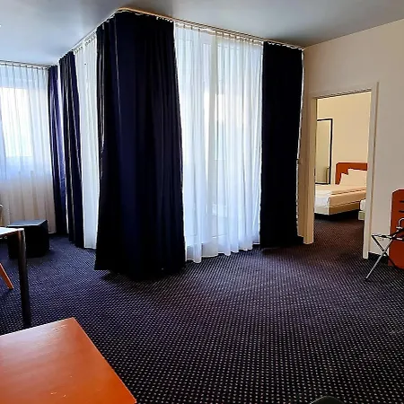 Arcadia Heidelberg Otel Schwetzingen